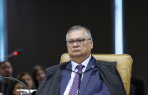 Dino dá cinco dias para Congresso e governo explicarem sobre suspeitas de irregularidades no Dnocs