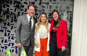 Lia Gomes articula com senador Cid Gomes e garante R$ 10 milhões para cirurgias de endometriose no Ceará