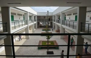 Escola alvo de ataque em Sobral retoma aulas com homenagem a vítimas e reforço na segurança