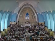 Fiéis participam das celebrações do Dia de Nossa Senhora de Fátima em Fortaleza; procissão acontece às 18h