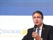 Camilo Santana surge como opção caso Ciro resolva disputar o Governo do Ceará em 2026