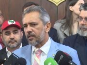 Ciro parece ter inveja de Camilo, diz Elmano