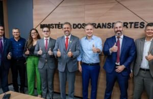 Elmano tem reunião no Ministério dos Transportes para discutir obras de infraestrutura