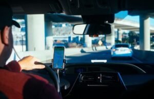 Projeto que exige câmeras em carros de aplicativo é aprovado em comissão da Câmara