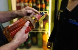 Metanol: crise completa um mês com alerta para falsificação de bebidas