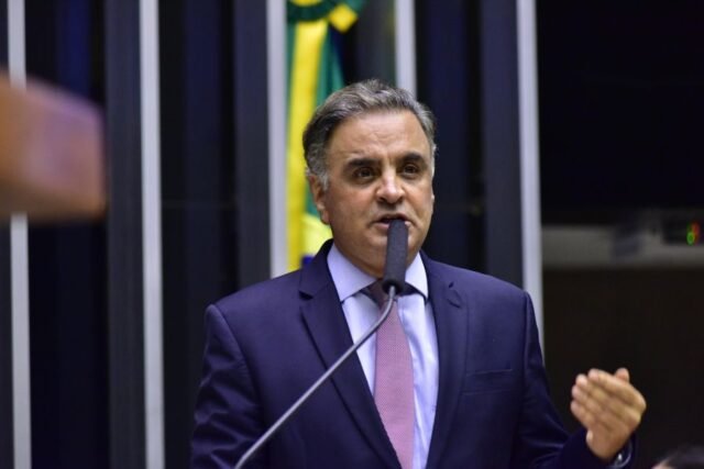 Aécio Neves
