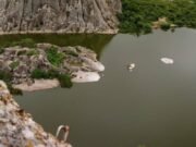 Reflexão turística: o espelho de Gramado (RS) e o potencial adormecido de Quixadá (CE)