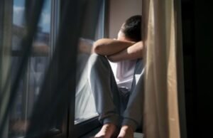 Afastamentos por saúde mental aumentam 134% em dois anos e ressaltam importância da continuidade de tratamentos