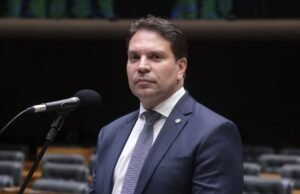 Moraes determina que Câmara seja notificada sobre perda de mandato de Alexandre Ramagem