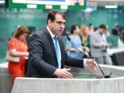 Salmito destaca investimentos e desenvolvimento em Quixeramobim durante sessão da Assembleia