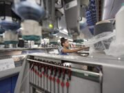Ceará lidera crescimento industrial no Nordeste e registra alta de 2,9% em setembro