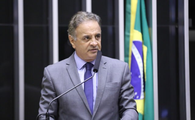 Aécio Neves