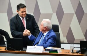 CCJ do Senado aprova PL da Dosimetria, que reduz pena de Bolsonaro e outros condenados por tentativa de golpe
