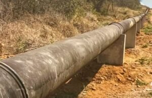 Márcia Zomin assina convênio para construção da adutora do Inharé