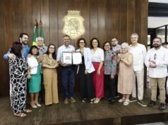 Elmano sanciona leis que criam empresa do audiovisual, plano de carreira da Cultura e benefício para agentes de saúde