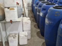 Operação no Ceará apreende mais de 21 mil litros de cachaça, vodka e outras bebidas falsificadas