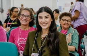 Manoela Pimenta diz que “está pronta” para disputar eleição em 2026 e que seu nome está à disposição do PSD