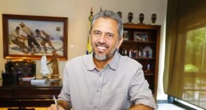 Elmano confirma liberação da 5ª parcela dos precatórios do Fundef no Ceará