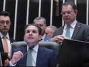 Câmara aprova projeto para reduzir penas de Bolsonaro e outros condenados por tentativa de Golpe de Estado