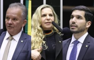 Maioria dos deputados cearenses votou contra projeto que diminui pena de Bolsonaro e outros condenados por tentativa de golpe