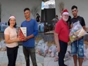 Há 11 anos, Quixadá acende a “verdadeira luz” do Natal em homenagem a quem cuida da cidade em silêncio