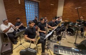 Projeto Jazz em Cena abre temporada 2026 com show da Sala Brass Band