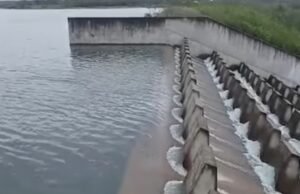 Açude Curral Velho, em Morada Nova, é o primeiro a sangrar no Ceará em 2026