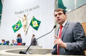 Salmito destaca investimentos de mais de R$ 200 bilhões e avanço da economia digital no Ceará