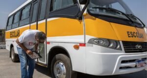 Milhã deve retirar de circulação veículos escolares reprovados em vistorias do Detran, recomenda MPCE