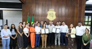 Elmano de Freitas anuncia concurso com 2 mil vagas para professores da rede estadual