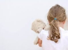 Justiça condena homem a 36 anos de prisão por estuprar e engravidar filha em Maracanaú