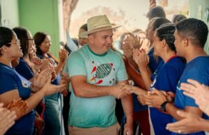 Madalena concede reajuste de 17,4% para professores, o maior entre os municípios do Ceará