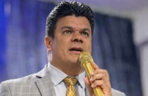 Pastor Wagner Duarte de Quixadá convoca fiéis a orar por chuva durante o Carnaval e critica gastos com festa