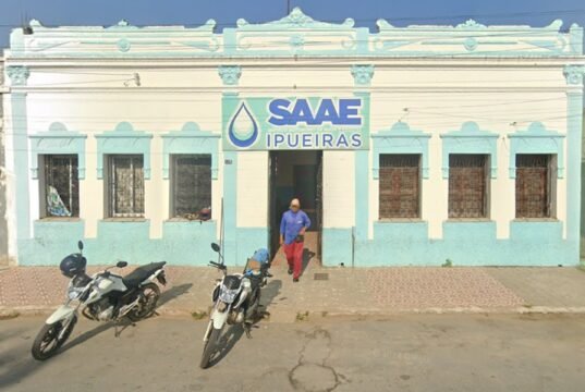 Justiça determina afastamento de seis funcionários do SAAE de Ipueiras por suspeita de esquema de desvio salarial