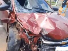 Colisão entre carro e bicicleta resulta na morte de casal e deixa criança ferida em Fortaleza