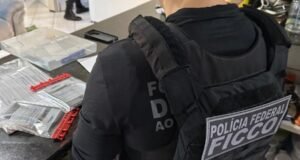 Cinco vereadores de Morada Nova são alvos de mandados de prisão por suspeita de usar dinheiro de facção em campanhas