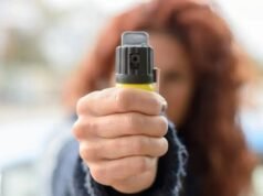 Câmara aprova projeto que libera spray de pimenta para mulheres a partir de 16 anos