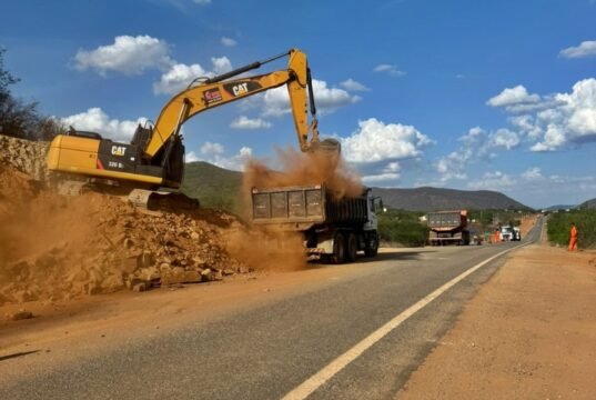 Trecho da CE-257 em Santa Quitéria será interditado nesta segunda, 30, às 14h, para obras