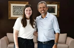 Lia Gomes, irmã de Ciro, deixa Secretaria das Mulheres e declara apoio à reeleição de Elmano