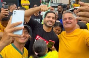 Manifestantes protestam contra Lula e ministros do STF em Fortaleza