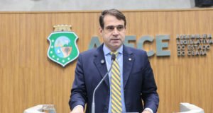 Salmito é reconduzido à presidência da CCJR da Assembleia Legislativa do Ceará