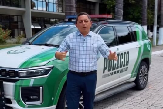 Banabuiú recebe nova viatura da Polícia Militar; Marcílio Coelho comemora conquista