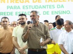 Governo do Ceará entrega tablets para 833 alunos em Ipueiras, Poranga e Ipaporanga