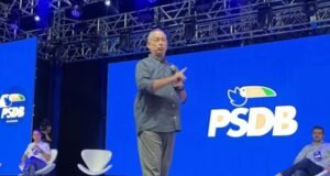 Ciro Gomes afirma que decidirá até maio se disputará a Presidência ou o Governo do Ceará