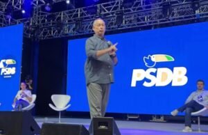 Ciro Gomes afirma que decidirá até maio se disputará a Presidência ou o Governo do Ceará