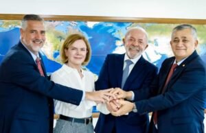 Lula escolhe Paulo Pimenta como novo líder do governo na Câmara no lugar de Guimarães