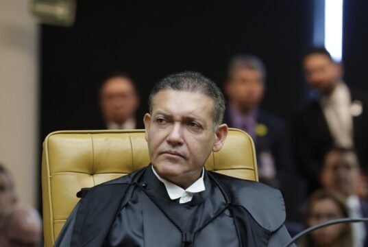 Nunes Marques assume presidência do TSE e ficará à frente das eleições em outubro