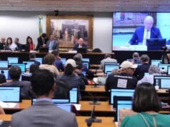 CCJ adia votação sobre fim da escala 6×1 na Câmara