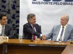 Ciro Gomes libera Aécio para incluir seu nome em pesquisas, mas disputa ao Planalto segue indefinida