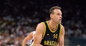 Morre Oscar Schmidt, lenda do basquete brasileiro, aos 68 anos